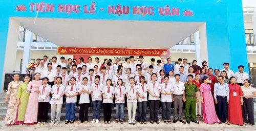z7866145839280_9cac7257bb9521400aff00a08d177e6c.jpg
